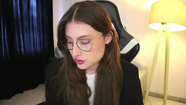 Snapshot of Daisha_Riley chatting on November 12, 2025, 2:43 pm Daisha Riley online show from November 12, 2025, 2:43 pm