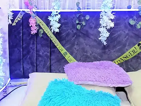 Snapshot of CintiaWalker chatting on October 24, 2025, 1:21 pm CintiaWalker online show from October 24, 2025, 1:21 pm