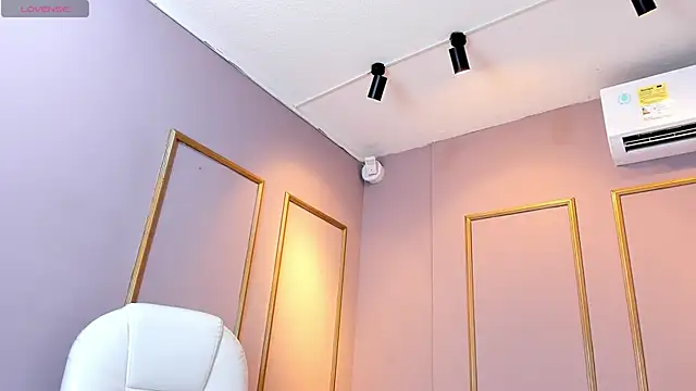 PerlaPreciosa online show from March 1, 2025, 6:57 am