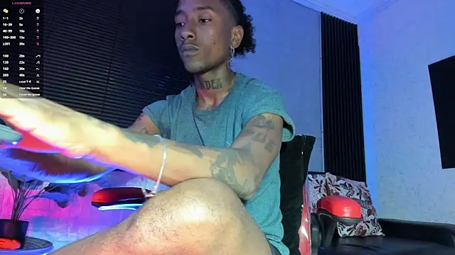 JhonyMiller  online show from October 27, 2025, 7:59 pm