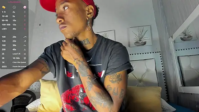 JhonyMiller  online show from October 22, 2025, 7:46 pm