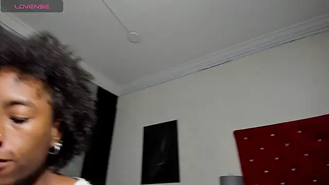 JhonyMiller  online show from February 21, 2026, 8:11 pm