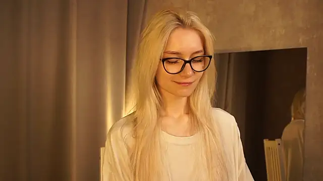 Hi my name is online show from March 19, 2025, 9:16 pm