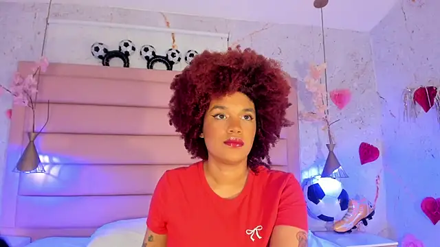 Snapshot of loladupont chatting on June 22, 2026, 3:12 am loladupont online show from June 22, 2026, 3:12 am