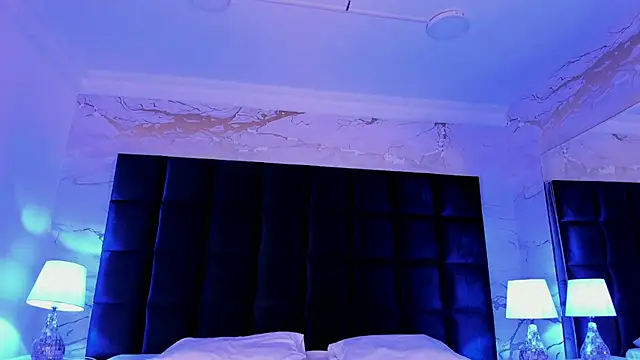 loladupont online show from March 4, 2026, 3:03 am