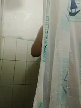 Snapshot of michell_boobs_ chatting on December 18, 2025, 11:47 am michell boobs online show from December 18, 2025, 11:47 am