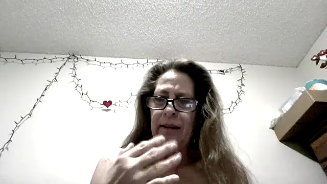 Keywest Kate online show from April 4, 2026, 12:01 pm