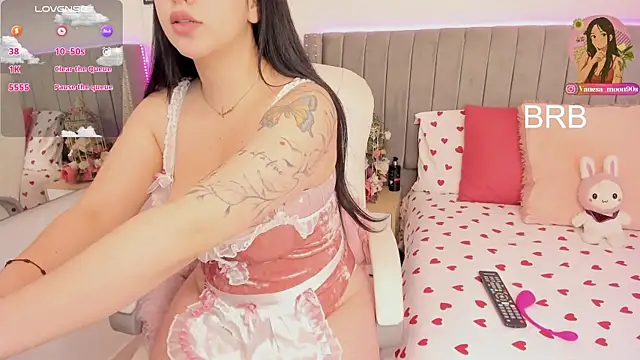 vanesa moon   online show from July 4, 2026, 12:17 am