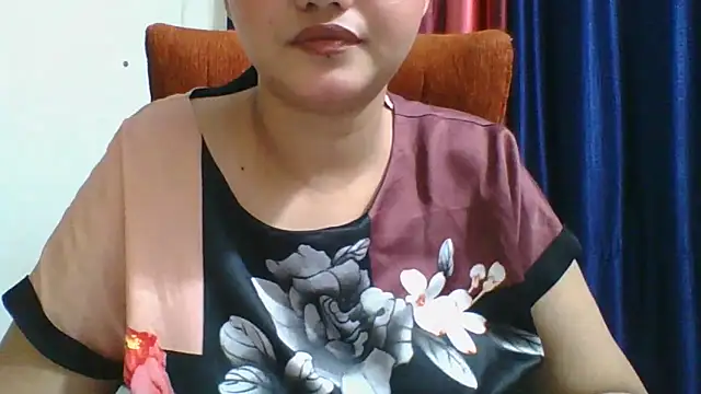 Riya Stream01 online show from April 17, 2026, 5:27 pm