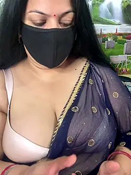 FlatVincy4 online show from October 18, 2025, 4:25 am