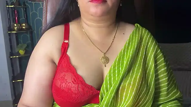 FlatVincy4 online show from July 7, 2026, 9:57 am