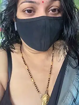 FlatVincy4 online show from October 13, 2025, 4:14 am