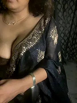 hot menka online show from September 16, 2025, 5:25 pm