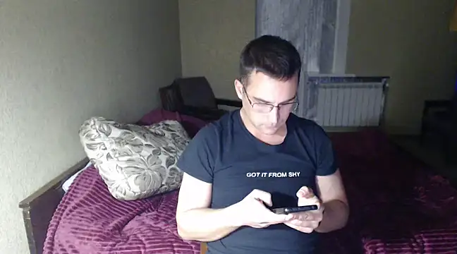 Sanderx online show from March 4, 2025, 5:34 pm