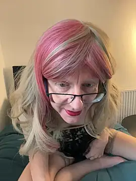 Valerie-4-U online show from February 9, 2025, 1:14 pm