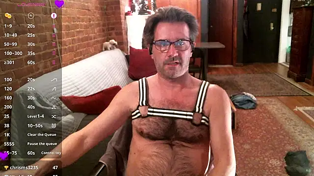 Snapshot of Johnny_Bottoms chatting on March 13, 2025, 2:05 am Johnny Bottoms online show from March 13, 2025, 2:05 am