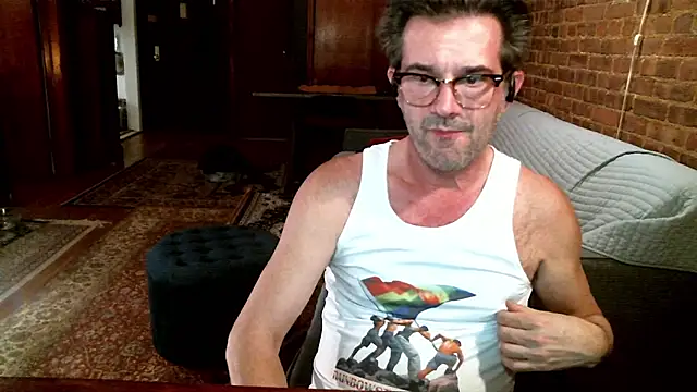 Snapshot of Johnny_Bottoms chatting on March 18, 2026, 12:03 am Johnny Bottoms online show from March 18, 2026, 12:03 am