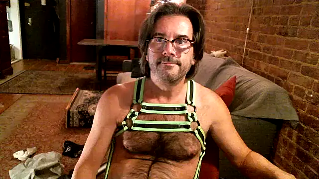 Snapshot of Johnny_Bottoms chatting on December 20, 2024, 10:00 pm Johnny Bottoms online show from December 20, 2024, 10:00 pm