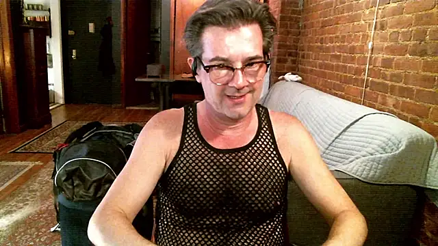 Snapshot of Johnny_Bottoms chatting on April 5, 2026, 7:09 pm Johnny Bottoms online show from April 5, 2026, 7:09 pm