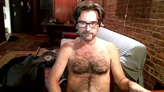 Snapshot of Johnny_Bottoms chatting on December 2, 2025, 6:37 am Johnny Bottoms online show from December 2, 2025, 6:37 am