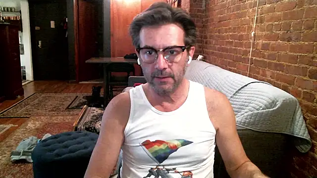 Snapshot of Johnny_Bottoms chatting on March 21, 2026, 10:35 pm Johnny Bottoms online show from March 21, 2026, 10:35 pm