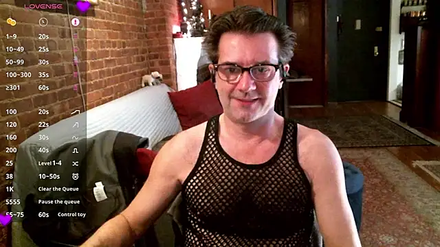 Snapshot of Johnny_Bottoms chatting on March 15, 2025, 2:23 pm Johnny Bottoms online show from March 15, 2025, 2:23 pm