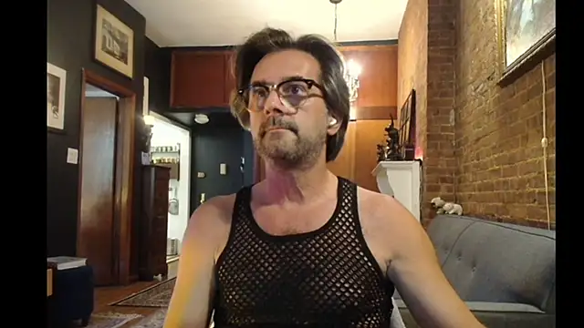 Snapshot of Johnny_Bottoms chatting on July 17, 2026, 9:23 pm Johnny Bottoms online show from July 17, 2026, 9:23 pm