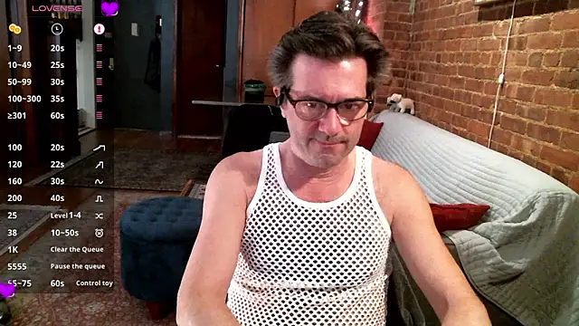 Snapshot of Johnny_Bottoms chatting on March 16, 2025, 2:22 pm Johnny Bottoms online show from March 16, 2025, 2:22 pm