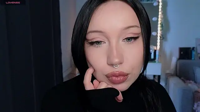 MoranaMissGod online show from April 5, 2026, 12:34 pm