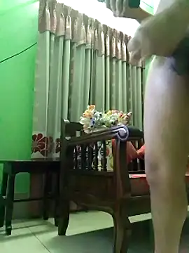 Snapshot of GildanK18 chatting on March 22, 2025, 9:10 pm GildanK18 online show from March 22, 2025, 9:10 pm