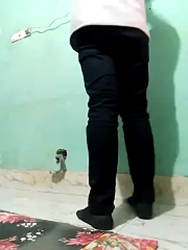 Snapshot of GildanK18 chatting on February 26, 2026, 11:43 am GildanK18 online show from February 26, 2026, 11:43 am