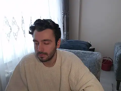 handsomeee04 online show from April 18, 2026, 3:14 pm