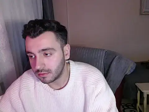 handsomeee04 online show from January 10, 2026, 10:38 pm