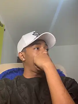 Boy cock18 online show from October 22, 2025, 8:19 pm