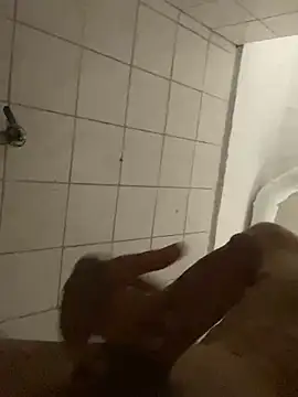 Snapshot of ekskekejejej chatting on September 28, 2025, 2:57 pm ekskekejejej online show from September 28, 2025, 2:57 pm