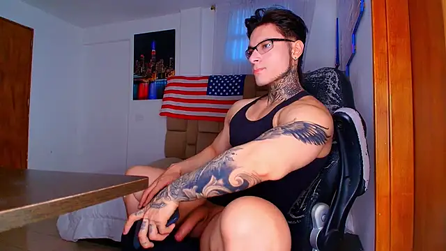 DennisWalkerr online show from April 12, 2026, 10:46 pm