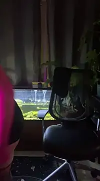 LOWEN69 online show from February 3, 2025, 7:29 am