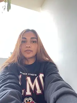 Sara Smitthh6 online show from September 29, 2025, 1:50 pm