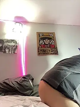 Snapshot of lauuraww chatting on February 9, 2025, 4:36 am lauuraww online show from February 9, 2025, 4:36 am