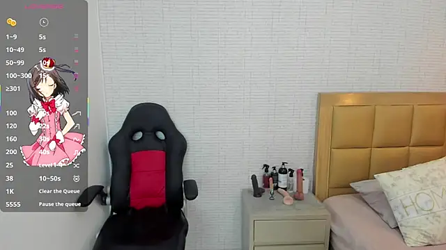 LOLAMAXI online show from September 12, 2025, 3:17 am