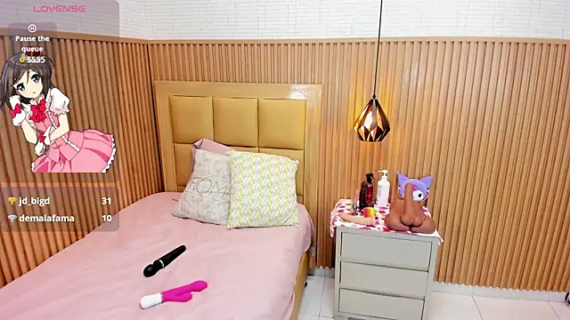 Snapshot of LOLAMAXI chatting on February 20, 2026, 6:26 am LOLAMAXI online show from February 20, 2026, 6:26 am