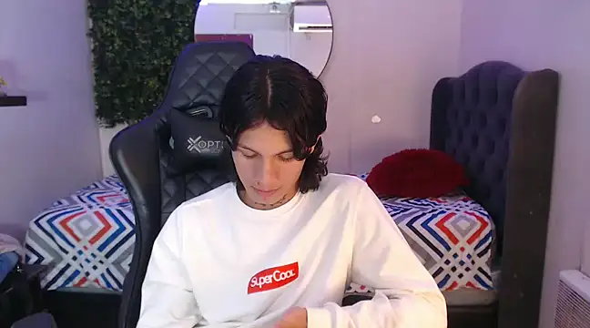 andy dan18 online show from February 12, 2025, 11:30 pm