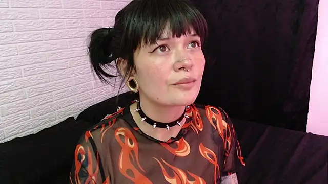 Snapshot of rousstattoo chatting on January 21, 2025, 3:15 am rousstattoo online show from January 21, 2025, 3:15 am