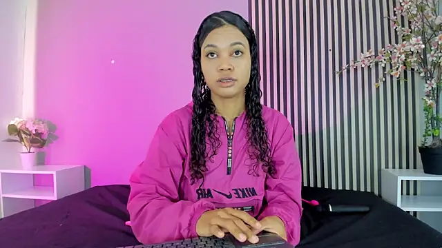 GysellHanson online show from February 21, 2026, 11:45 am