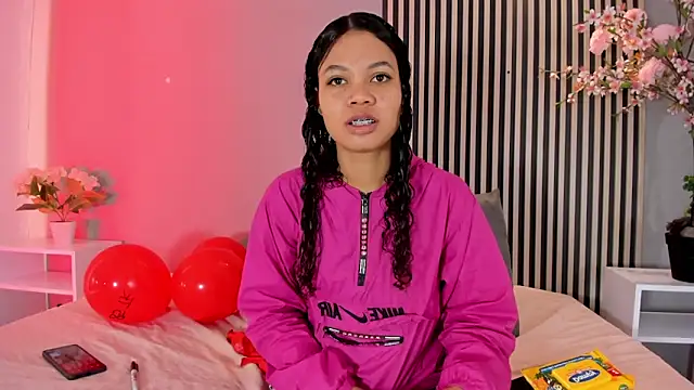 GysellHanson online show from February 10, 2026, 11:42 am