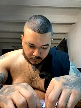 El Titan1998 online show from September 18, 2025, 11:02 am