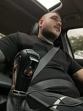 El Titan1998 online show from March 11, 2025, 9:48 pm