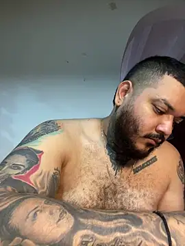 El Titan1998 online show from March 4, 2026, 12:46 pm