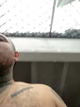 El Titan1998 online show from March 12, 2025, 11:54 am