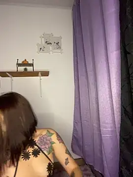 Snapshot of BlueStoneX chatting on September 14, 2025, 6:25 am BlueStoneX online show from September 14, 2025, 6:25 am